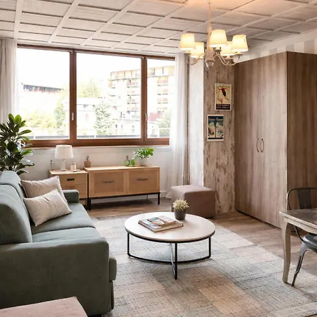 Esauze - Sky Town Lägenhet